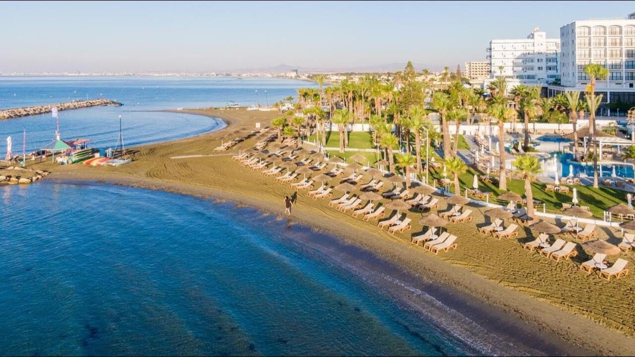 Palm Beach Apartment Voroklini Esterno foto